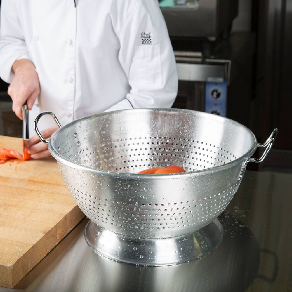 16 Qt. Aluminum Colander D2382
