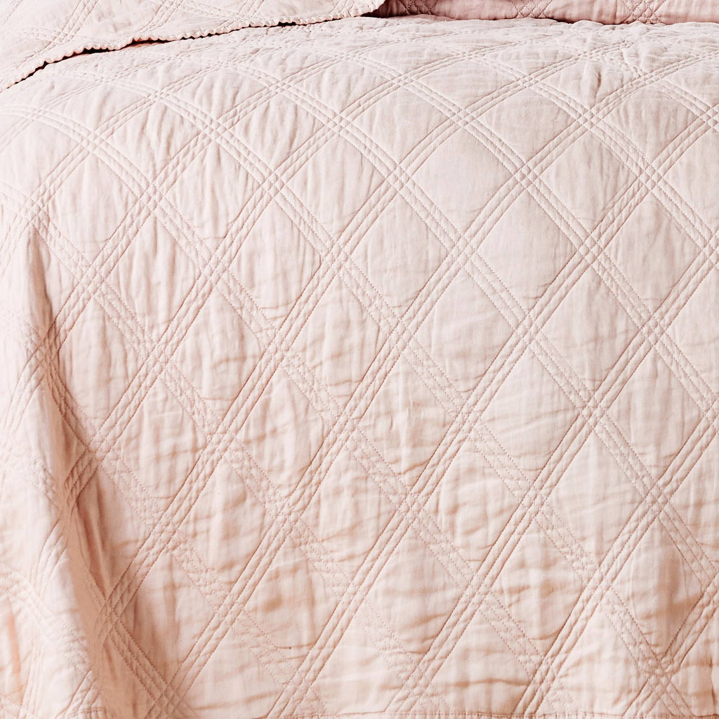 Washed Linen Full/Queen Quilt in Blush X1255