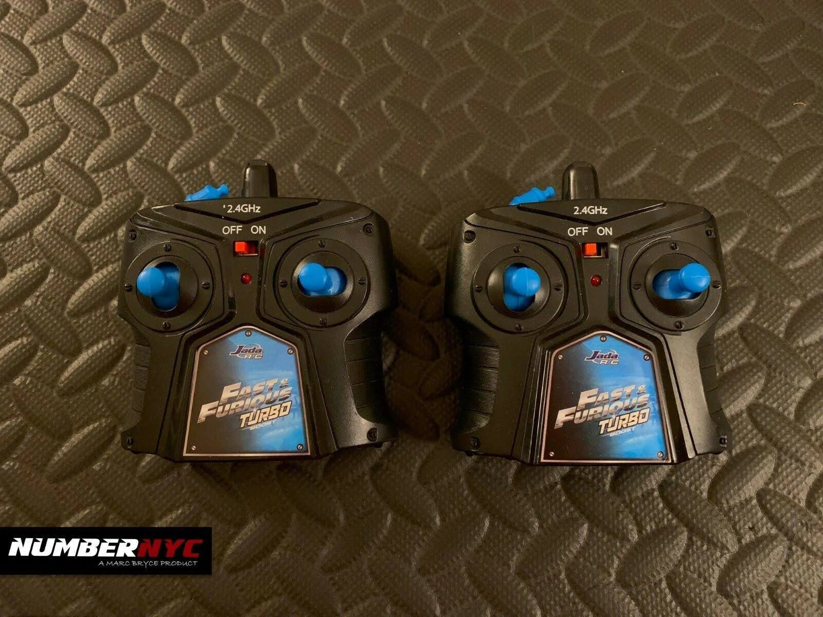 1:16 Scale Remote Control Car Twin Pack W1258