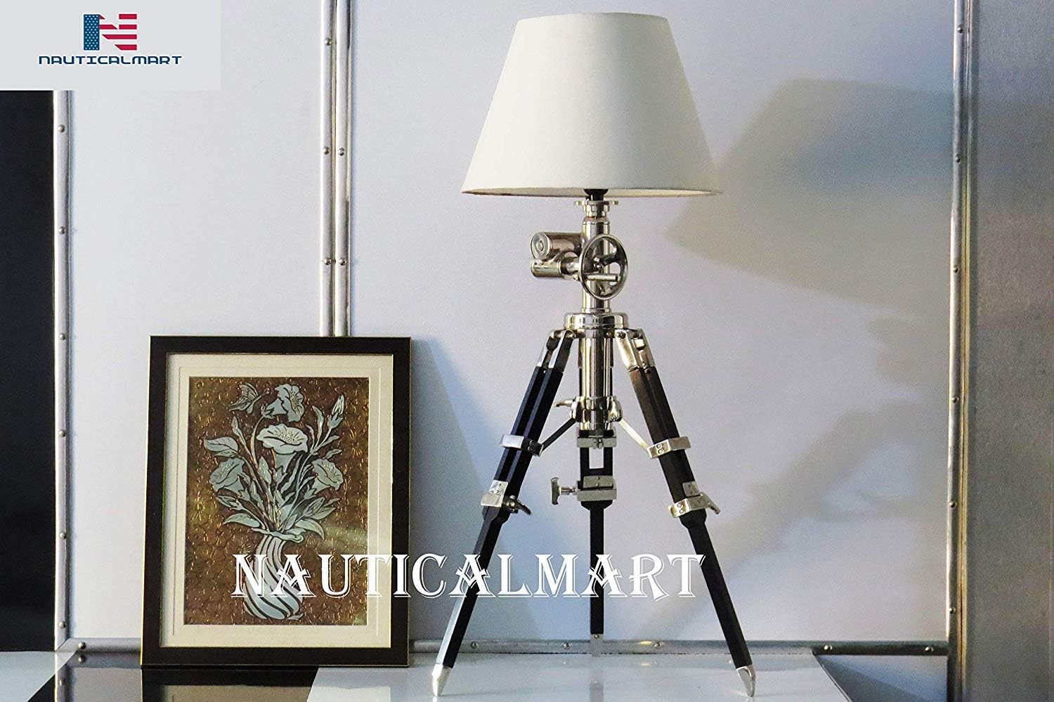 Tripod Table Lamp D8487