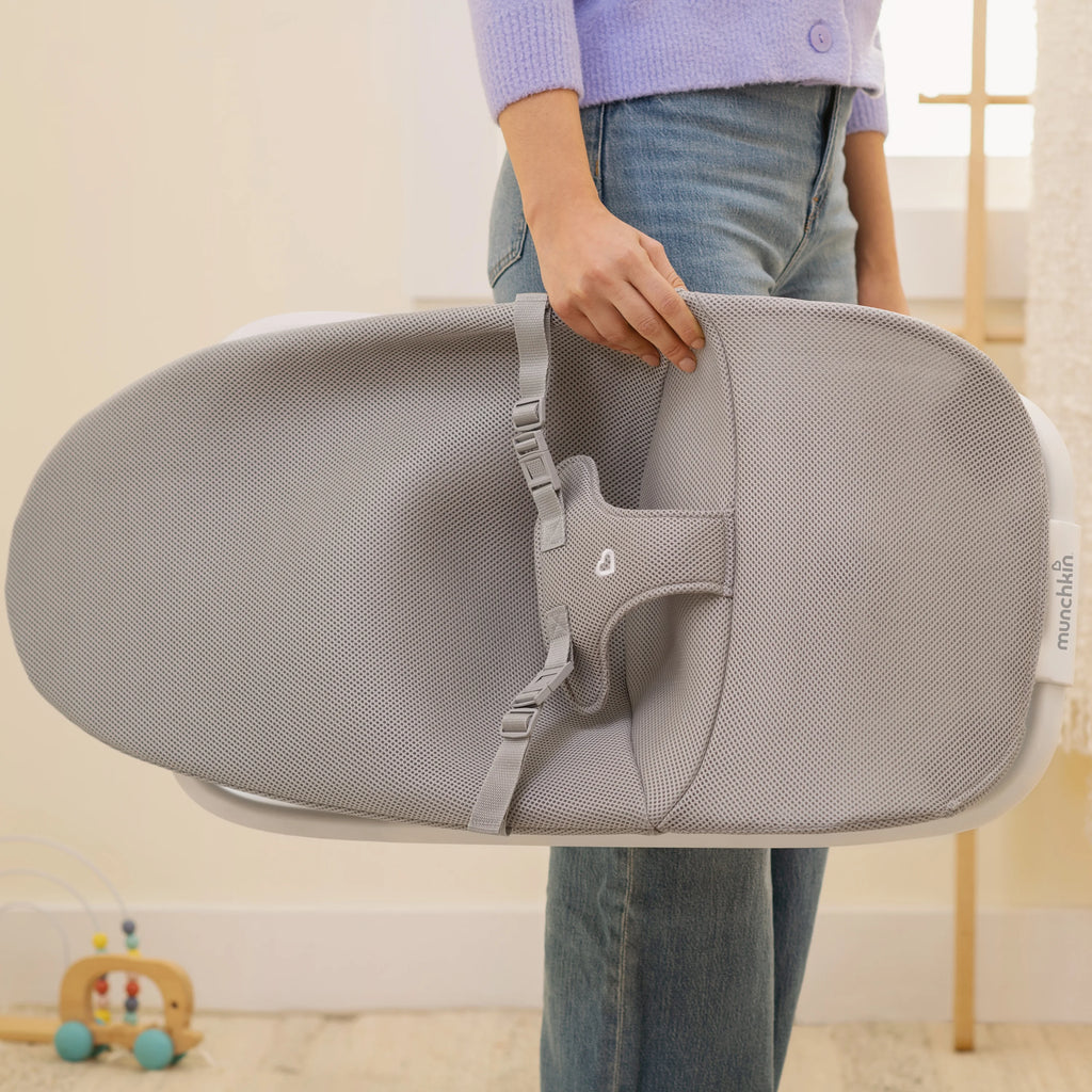 2-in-1 Baby Bouncer & Rocker, Lightweight & Compact O6671