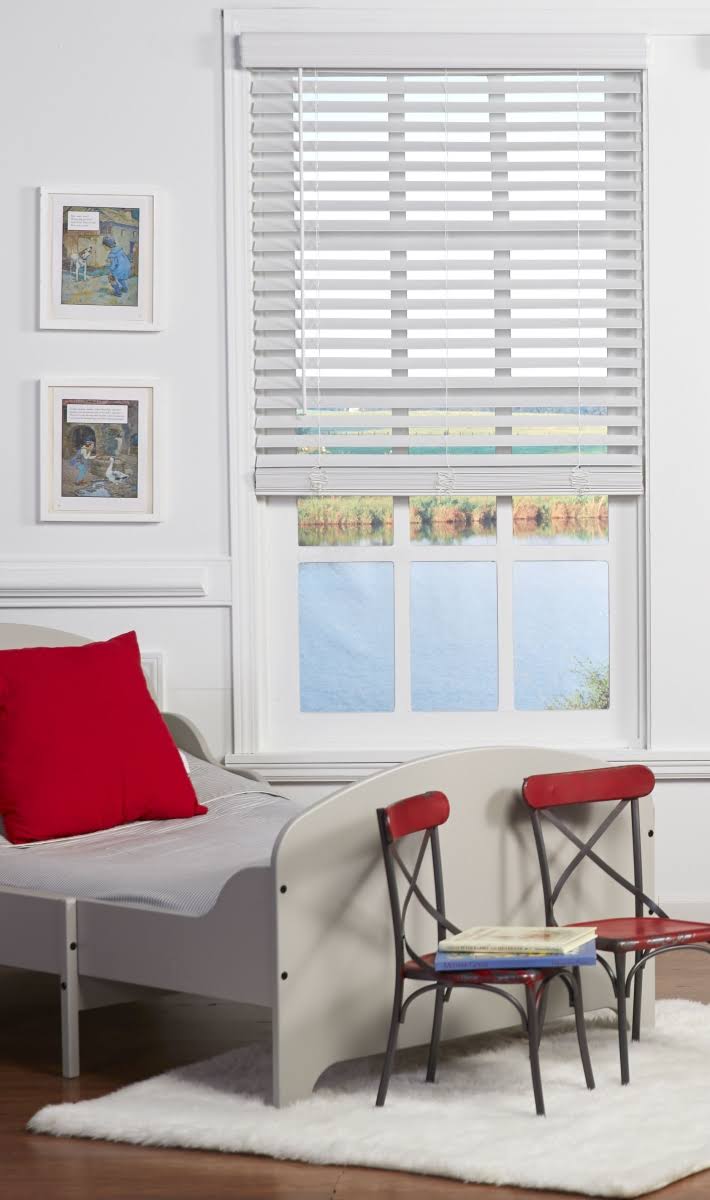 Cordless Faux Wood Blind White V513