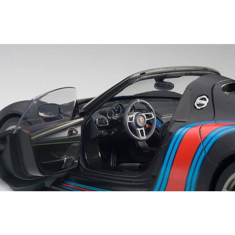 1/18 Black Model Car Q189