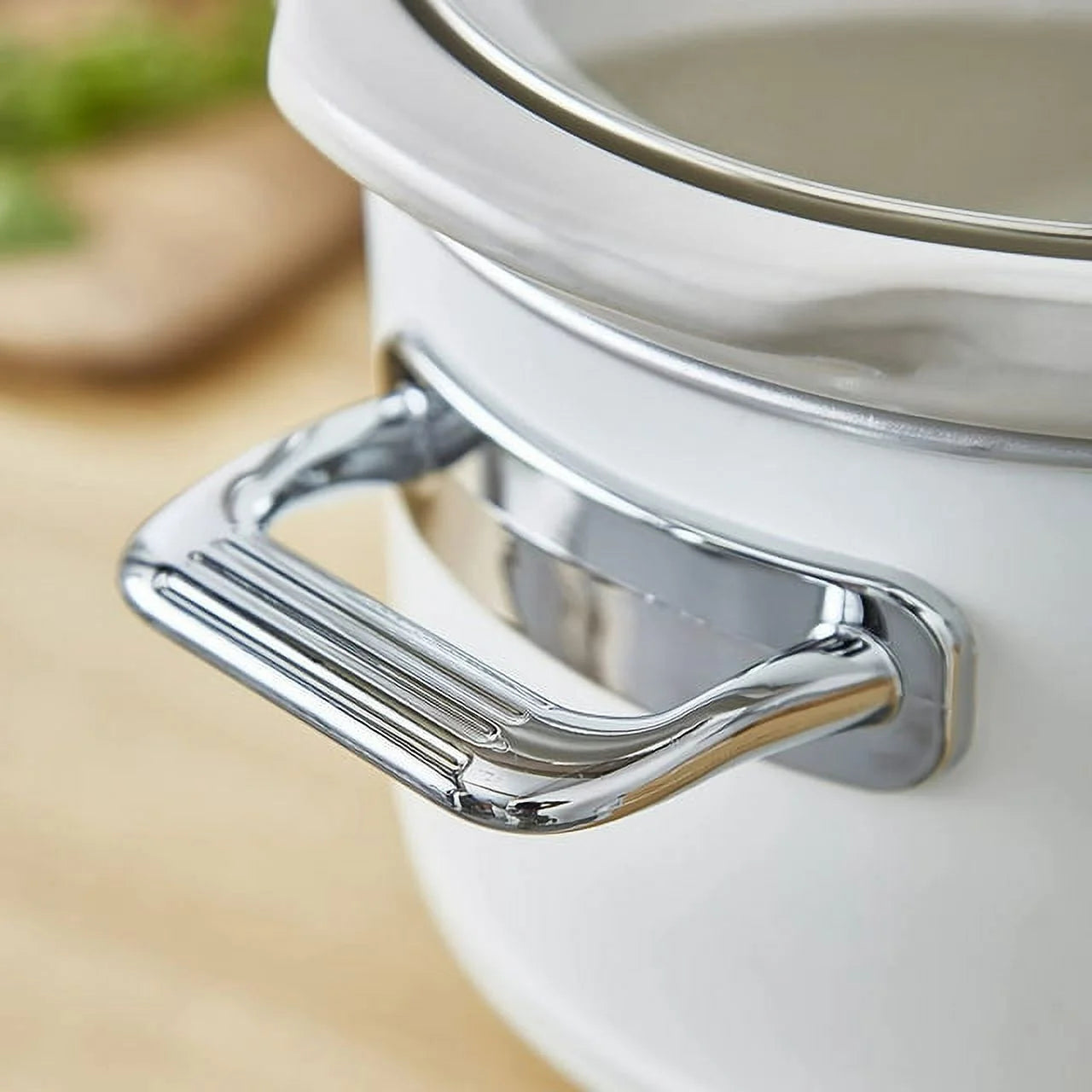 3.7 qt White Slow Cooker J7959