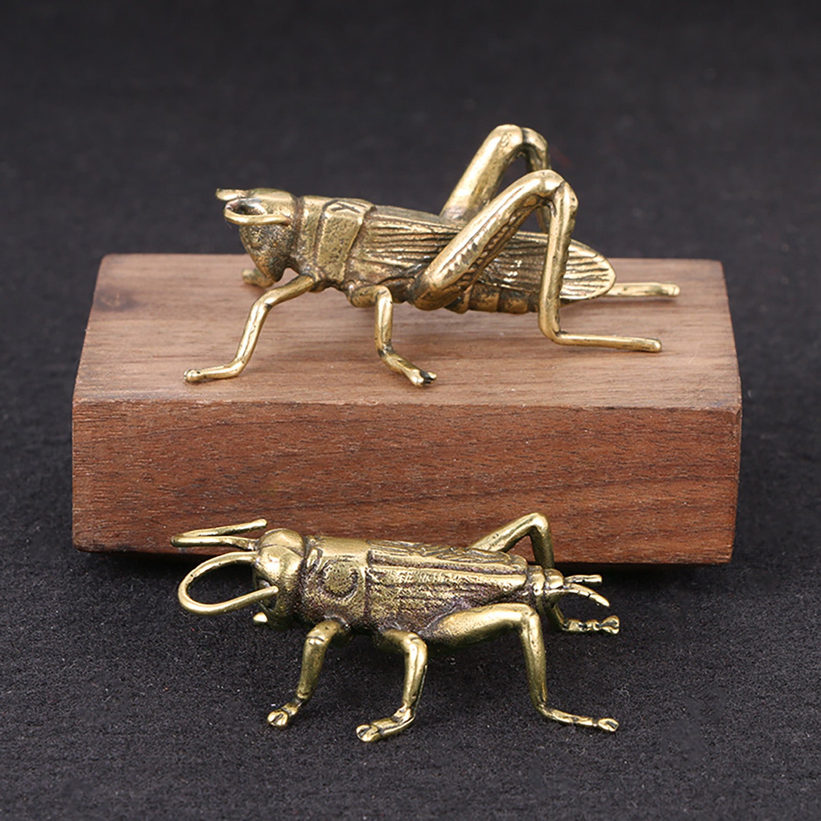Brass Cricket Statue Desktop Ornament K6129