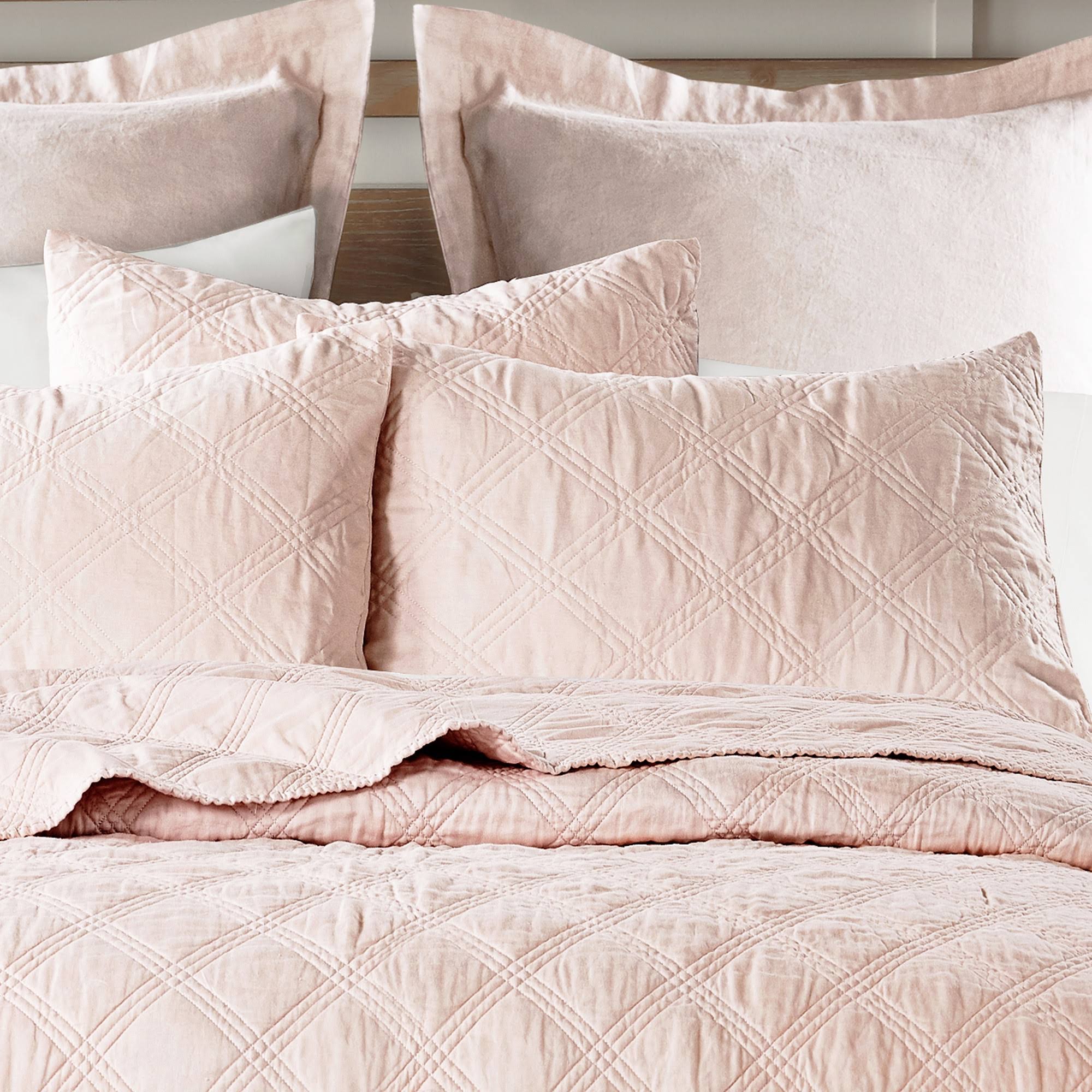 Washed Linen Full/Queen Quilt in Blush X1255