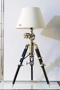 Tripod Table Lamp D8487