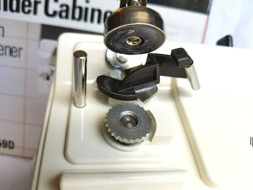 Under Cabinet Electric Can Opener N449