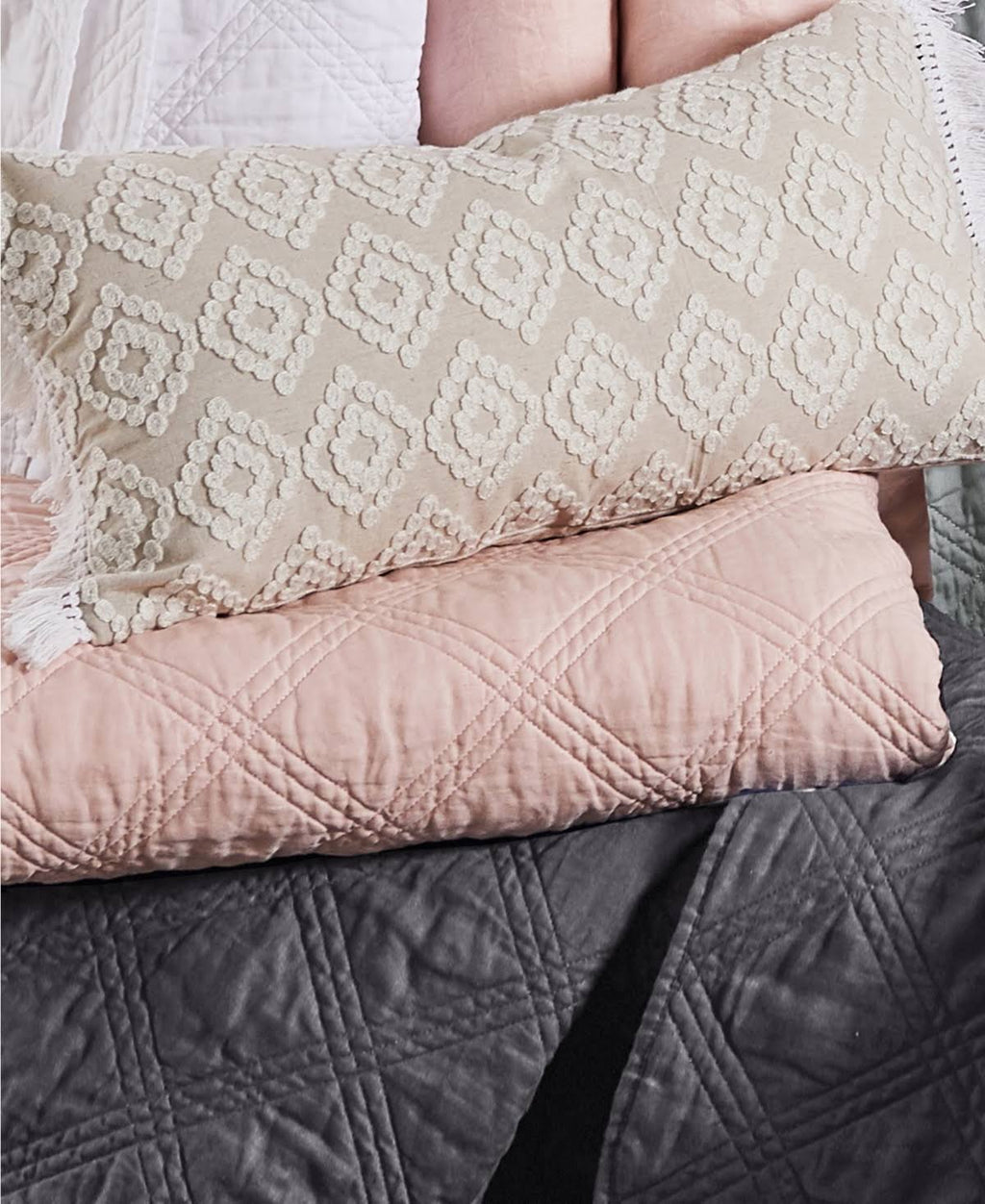 Washed Linen Full/Queen Quilt in Blush X1255