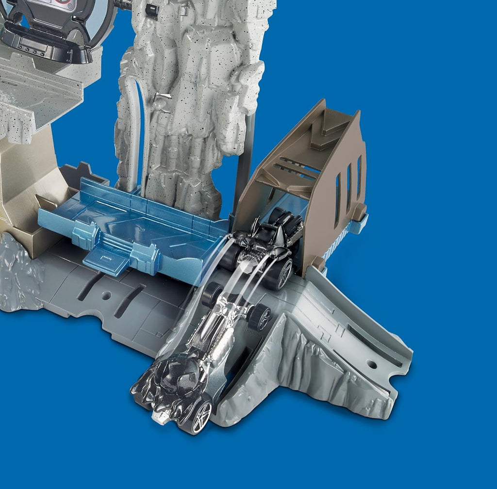 Batcave Playset L3250
